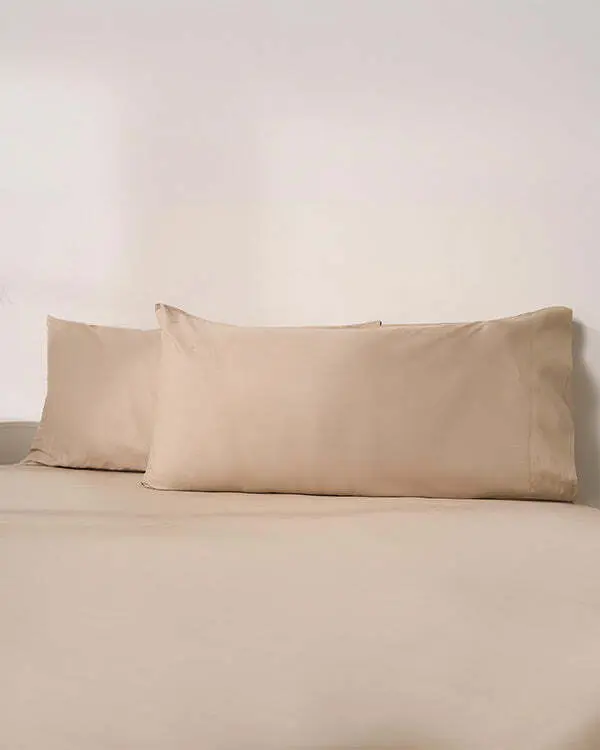 Alternative view of Signature Percale Solid Pillowcase Set Beige | Sand Cloud