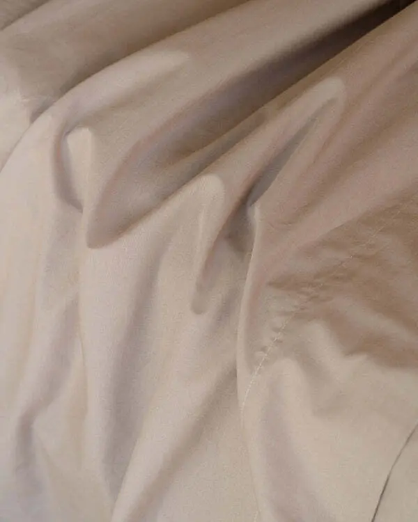 Alternative view of Signature Percale Solid Fitted Sheet Beige | Sand Cloud