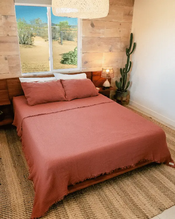 Alternative view of Lara Terracotta - PARTY BLANKET - King | Sand Cloud